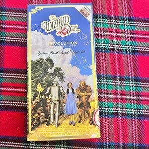 Revolution Wizard of Oz makeup kit